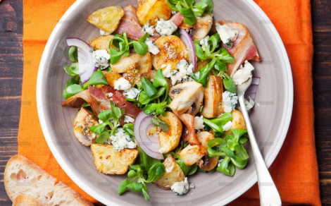 demo-attachment-964-potato-salad-with-bacon-wooden-background-top-PU3BHSZ-copy-e1671695909633